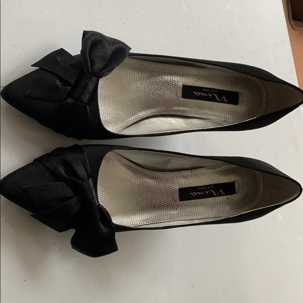 Nina formal satin black pumps
